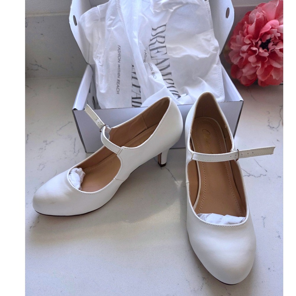 Dream Pairs Olivia K Kona-2 White Mary Jane Kitten Heels Round Toe Pump Sz 8 NEW